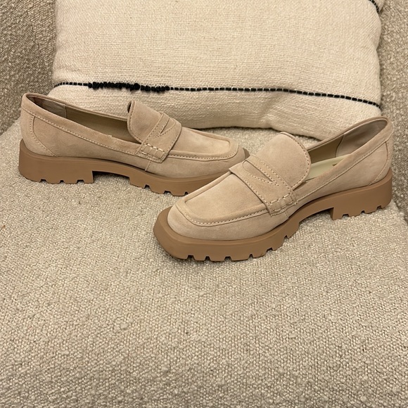 Dolce Vita suede loafers size 8.5 - Picture 5 of 5